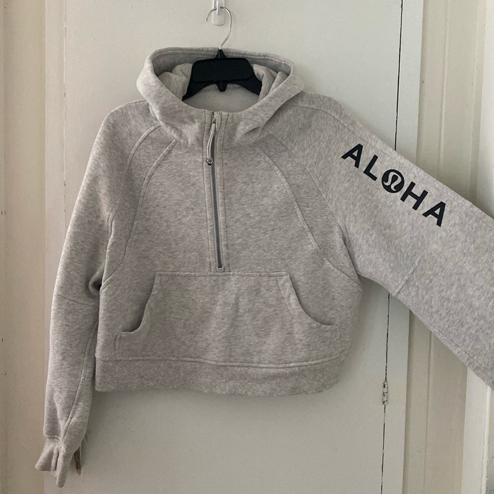 *limited edition* Lululemon Aloha scuba hoodie half zip, oversized sz 10 in grey